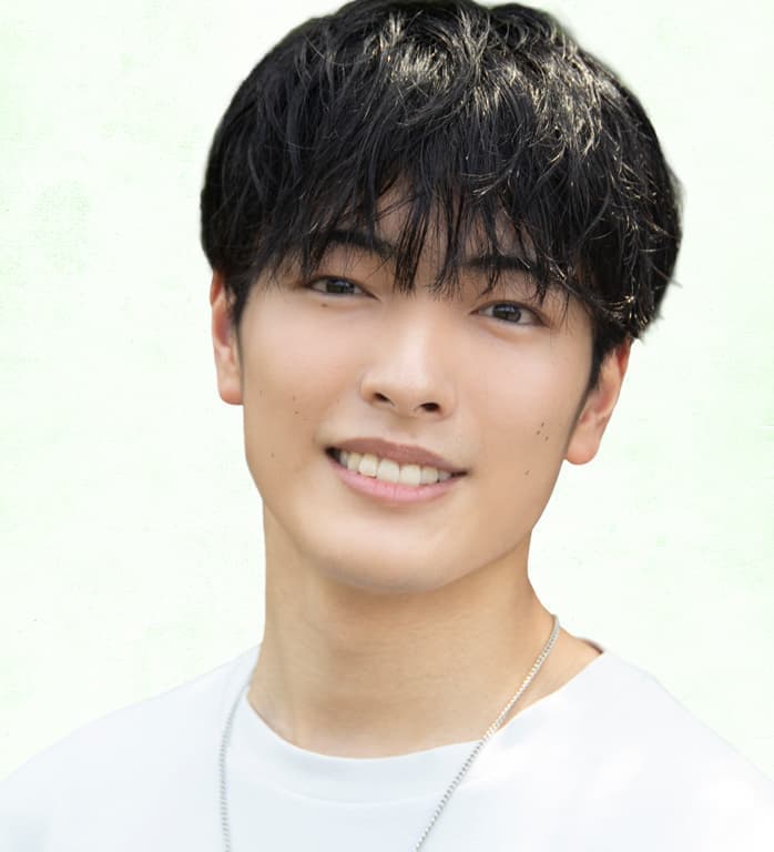 舞台『桜舞し、若葉の芽吹くころ』若葉丸 樋口明志　 AKASHI HIGUCHI  愛媛県出身。9歳で出演した松山市民ミュージカルにをきっかけに、ジャズダンス、タップダンス、バレエ等を始める。高校1年生の時に全国公演「逃走中THE STAGE」に合格、その後上京。「HUNTER×HUNTER」THE STAGE&nbsp;、舞台「Regulations High!-Second-」、&nbsp;舞台『魔法使いの約束』エチュードシリーズPart1、ミュージカル『テニスの王子様』4thシーズン 青学vs比嘉、「迷宮歌劇「続・美少年探偵団」に出演。8月からは舞台「ハイキュー」中国公演にて西谷夕役で出演する。